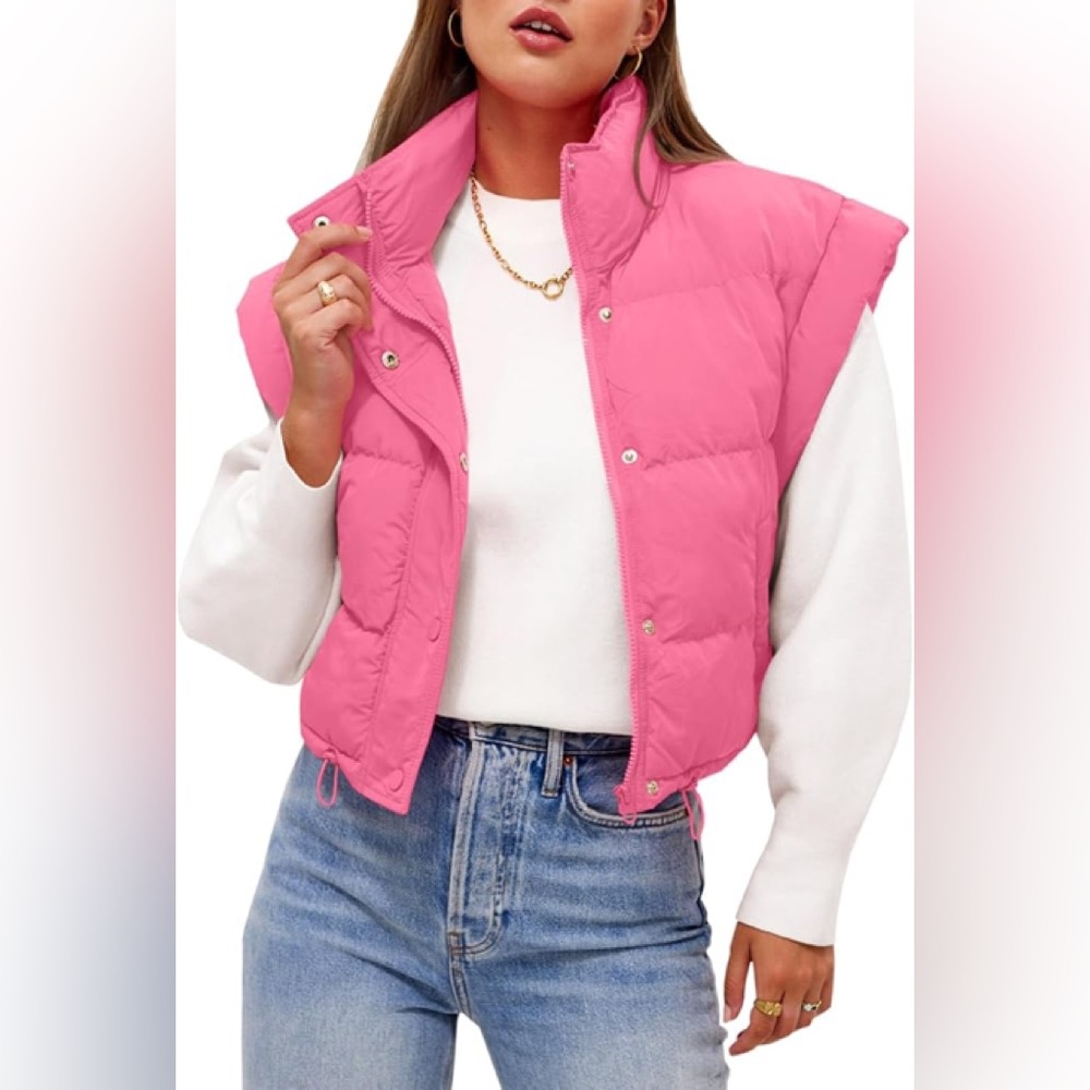 Fazortev Womens Puffer Vest Cap Sleeve Stand Neck. Size L.  New without tag.